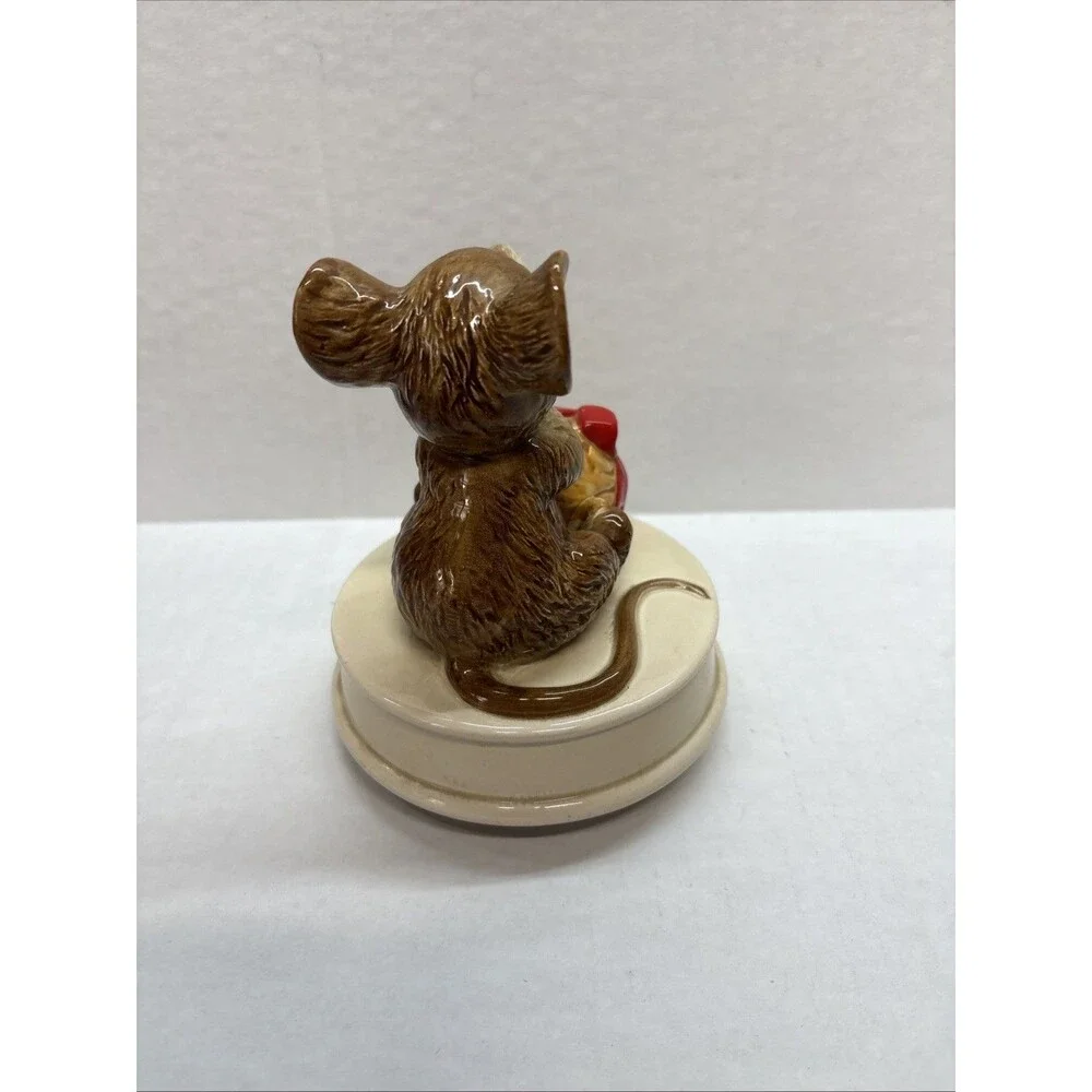 Vintage Otagiri Mouse Musical Figurine Gibson My Favorite Things Christmas